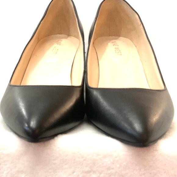 BLACK NINE WEST ISSA BLOCK HEEL MINIMALIST DRESSY COMFORT LEATHER PUMPS SZ 6M - Picture 6 of 14